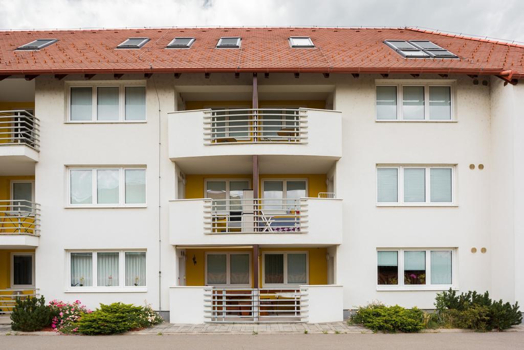 Apartments モラフスケ・トプリツェ エクステリア 写真